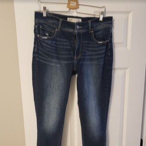 BKE Gabby Ankle Jean Size 31